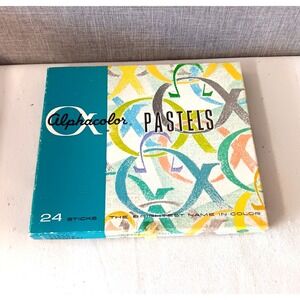 VTG Weber Costello Alphacolor Pastels 23 Sticks  Square Soft Chalk Art Set 60s